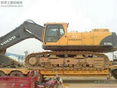 挖掘機(jī)出租