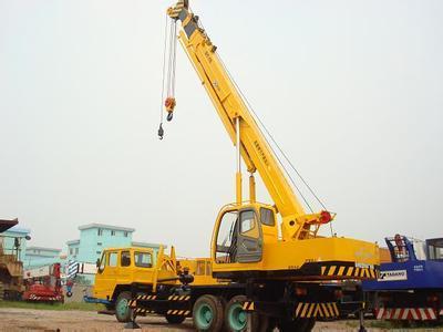 秦皇島吊車出租市場全解析 價格、服務與優選公司指南